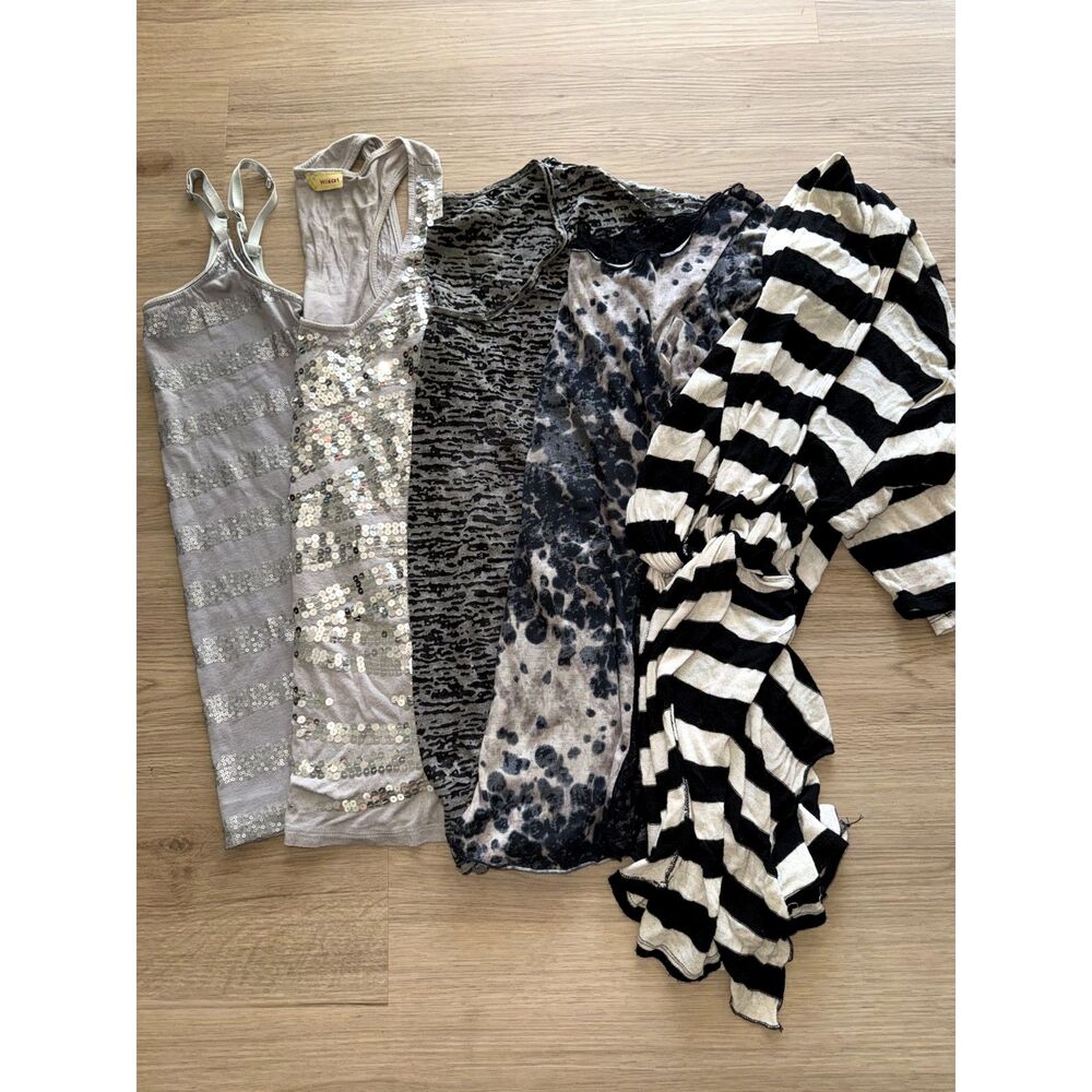 Women's The Buckle Daytrip BKE Sequin tops Cardigan Small Medium Lot of 5 tops